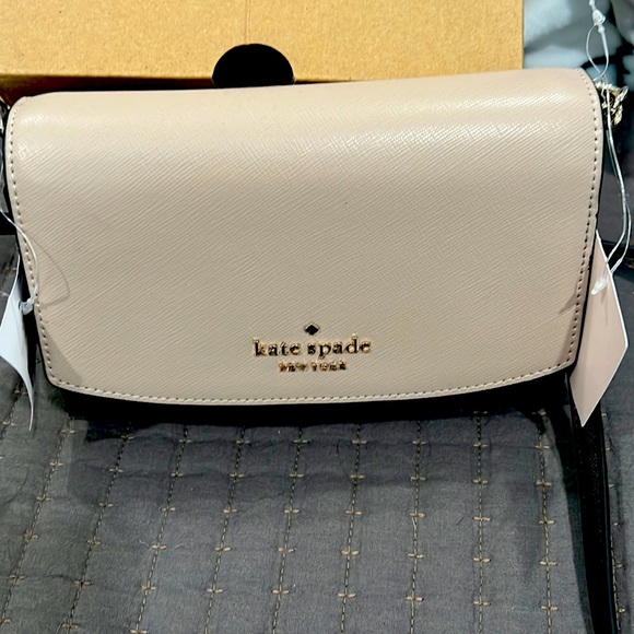 Kate Spade cute little purse - Picture 1 of 1